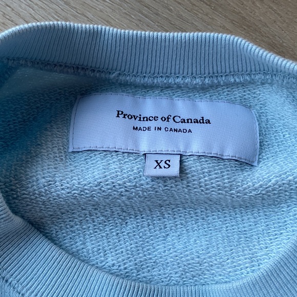 Light Blue Province Of Canada XS crewneck - Picture 3 of 4